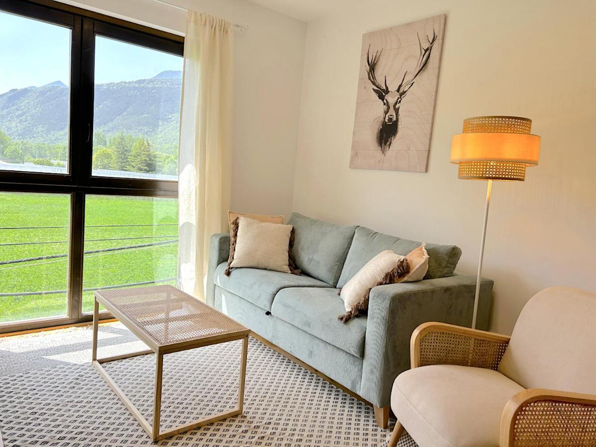 De Disseny Rustic Amb Vistes By Rural D'aneu *